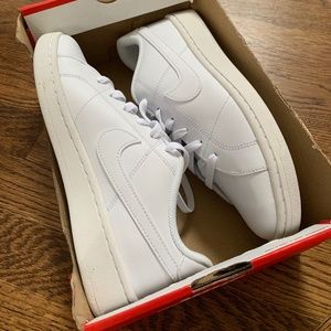 Brand New Nike Women’s Court Royale 2 Size 9